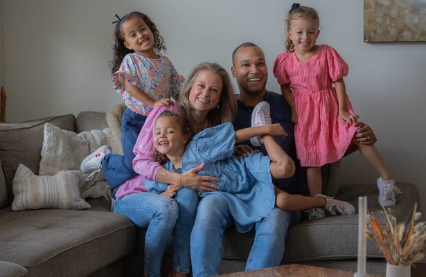 Nicole en Kevin met hun kinderen in Meer dan Verwacht