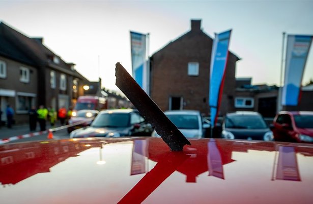 Bizar: Vliegtuigonderdelen vallen uit de lucht in Limburg