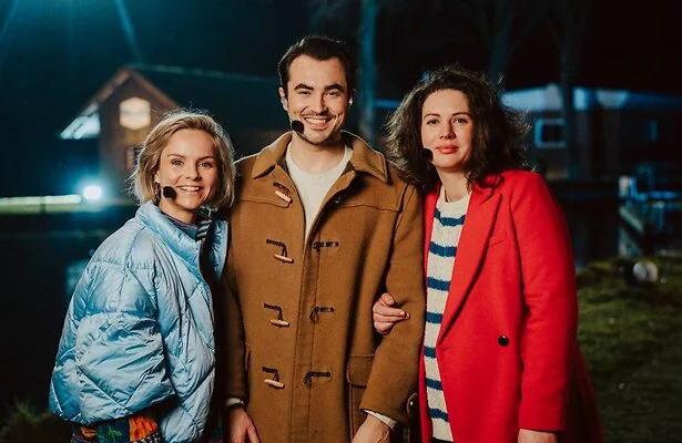 Milan van Waardenburg met Stijn Fransen en boerin Annemiek