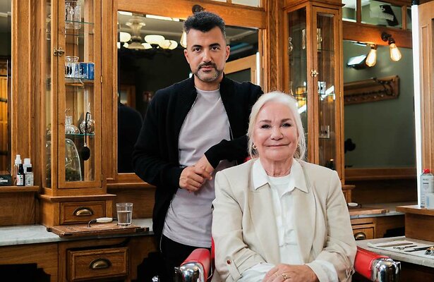 Monique van de Ven met Özcan Akyol