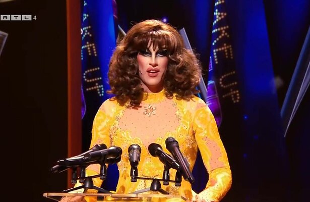 Goldie Locks in Make Up Your Mind.