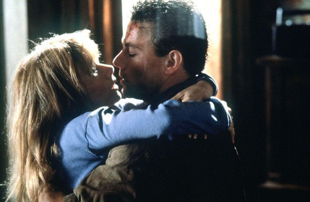 Rosanna Arquette en Jean-Claude Van Damme in Nowhere to Run