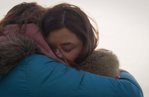 Still uit NPO Doc: Zorgdragers