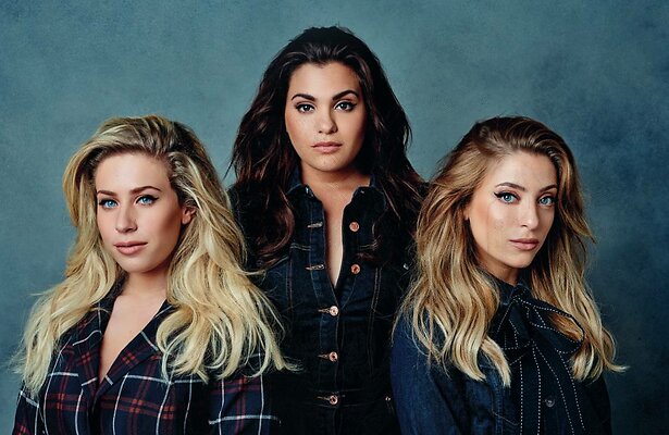 De zusjes Lisa, Amy en Shelley van OG3NE.