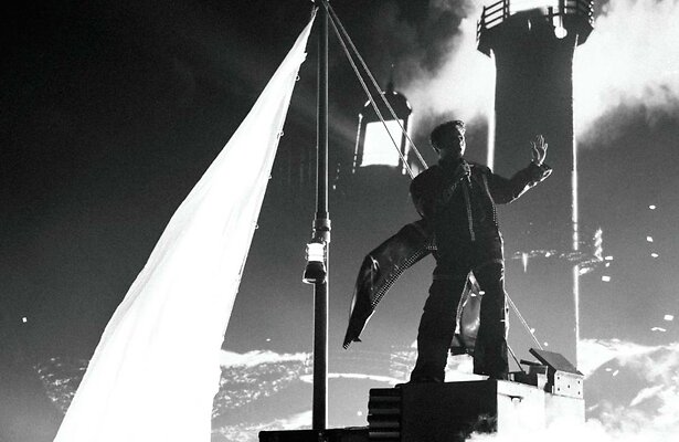 JJ met Wasted Love voor Oostenrijk. 