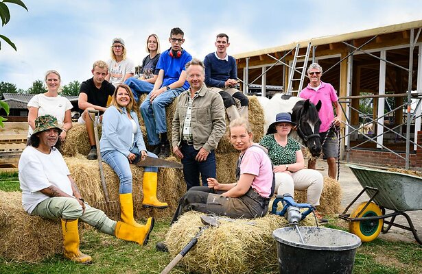 Joris Linssen in Out of Office