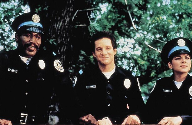 Bubba Smith, Steve Gutenberg en Kim Cattrall in Police Academy