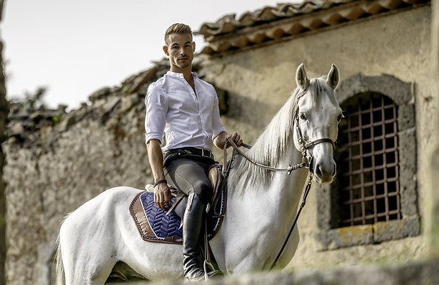 Prince Charming, Videoland