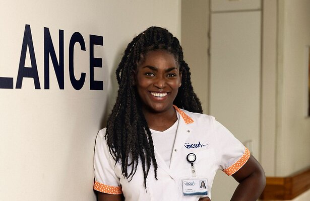 Quiah Shilue als Ingrid in Medisch Centrum West