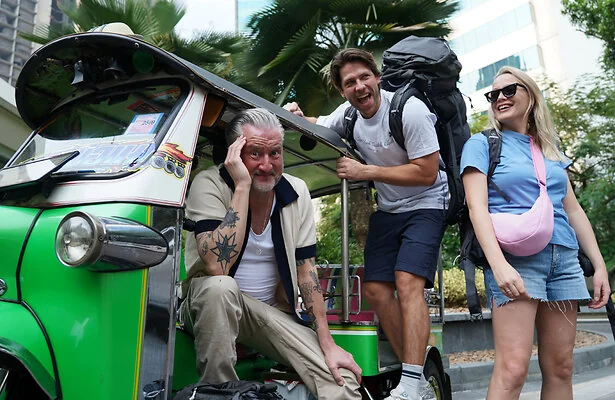 Dennis Weening, Thomas van der Vlugt en Tess Milne in Roadtripper VIPS