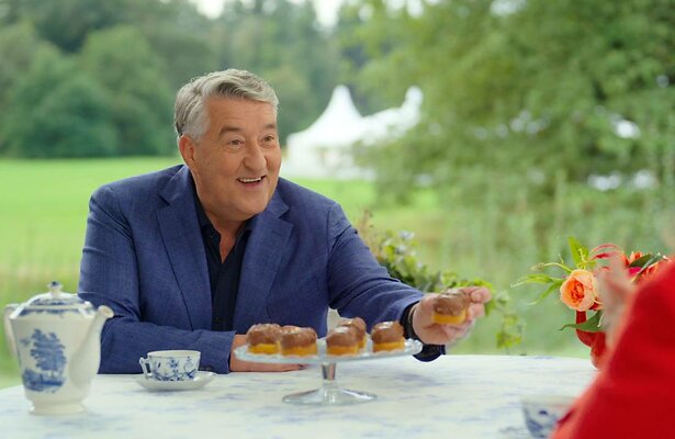 Robèrt van Beckhoven in Heel Holland Bakt.