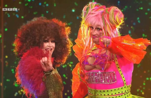 Sydney Lekker in Make Up Your Mind 2024 samen met dragqueen Janey Jacké op links. 