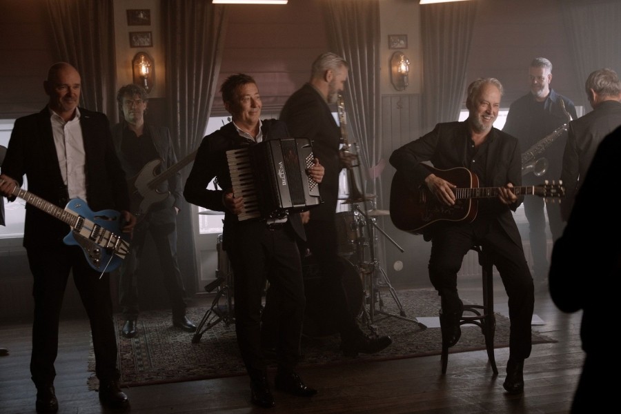 Rowwen Hèze - Blieve Loepe