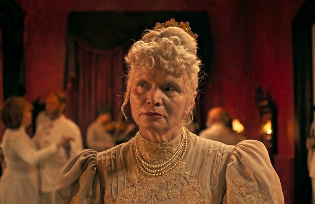 Renée Soutendijk in Sweet Dreams