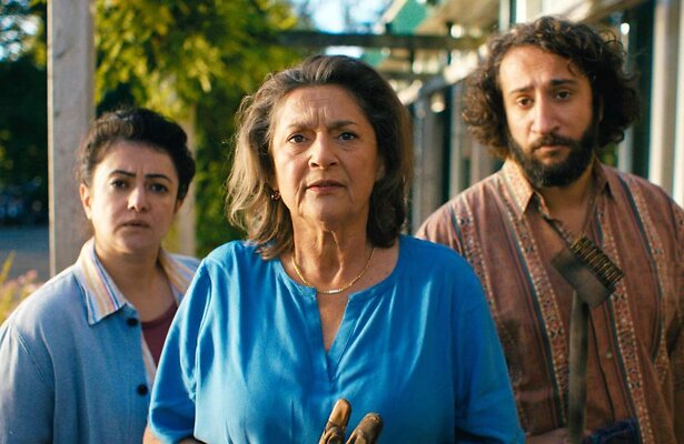 Nazanin Taheri, Annet Malherbe en George Tobal in Rust en Vreugd