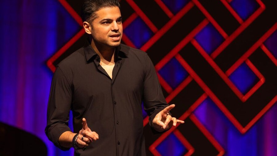 Rayen Panday over karma, oma's en het leven in de tv-registratie van Karma