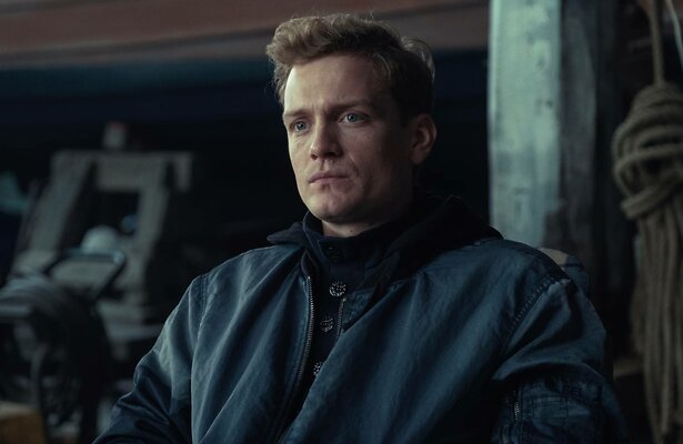 Martijn Lakemeier in Safe Harbor