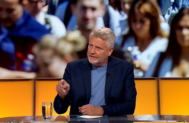 Sybrand Niessen bij MAX Vakantieman