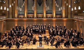 Sir Simon Rattle dirigiert die Matthäuspassion