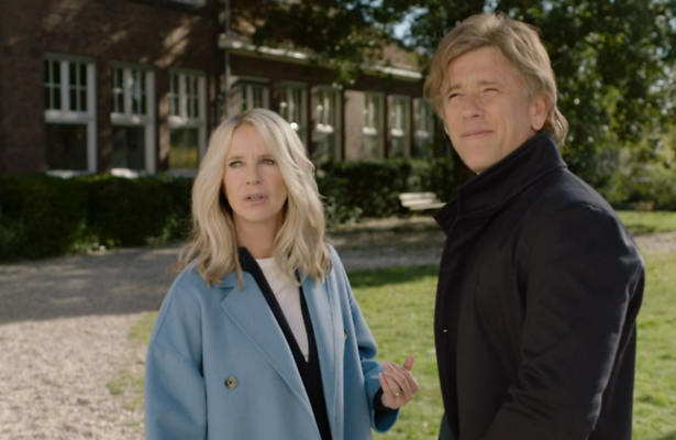 Linda De Mol en Waldemar Torenstra tijdens scène in Five Live.