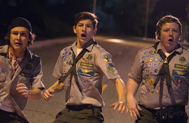 Logan Miller, Tye Sheridan en Joey Morgan in Scouts Guide to the Zombie Apocalypse