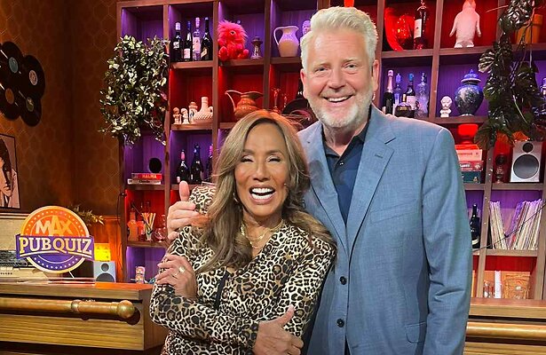 Sybrand Niessen en Patty Brard in MAX PubQuiz