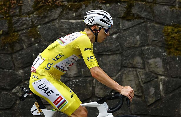 Tadej Pogacar tijdens de Tour de France 2025