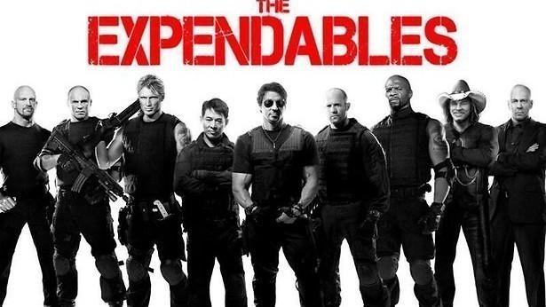 Sylvester Stallone schakelt een dictator uit