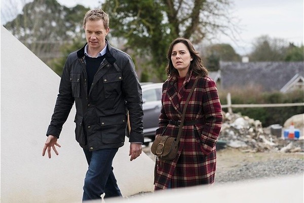 Samen op de vlucht in The Drowning