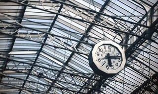 Tucholsky in Frankreich - Das Glück vor der Katastrophe