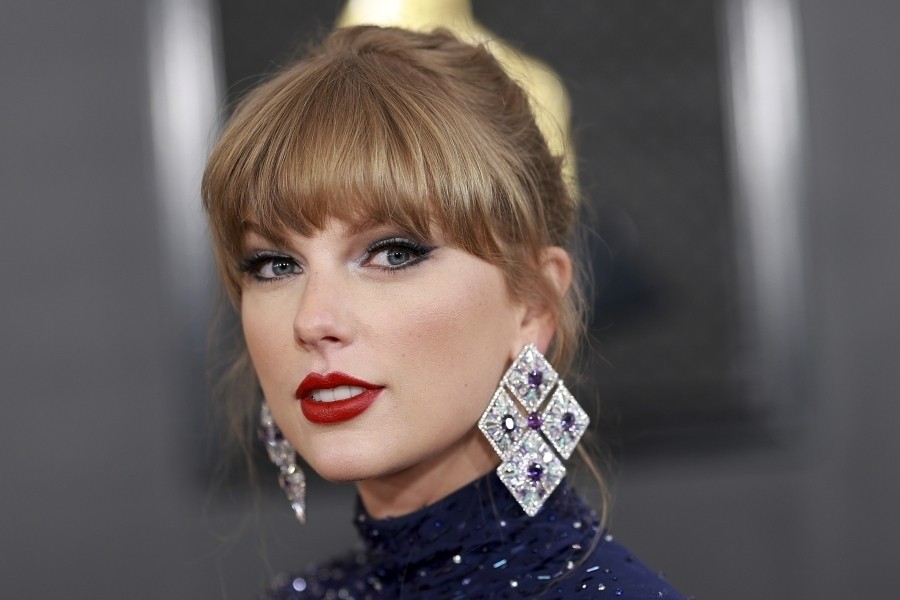 Taylor Swift vs Scooter Braun: Bad Blood