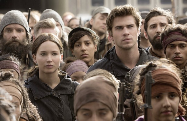 Jennifer Lawrence en Liam Hemsworth in The Hunger Games: Mockingjay - Part 2?