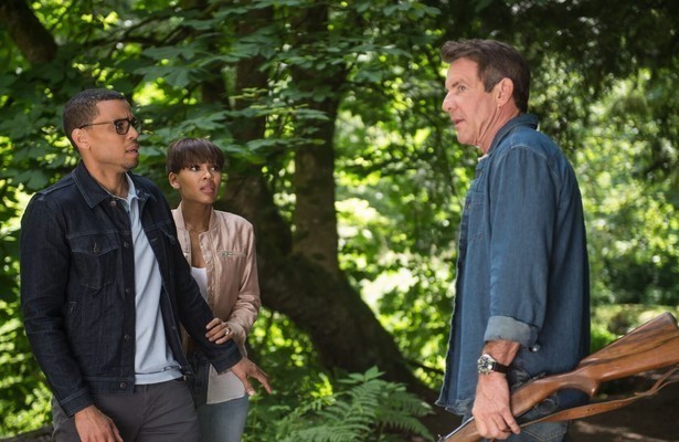 Dennis Quaid in The Intruder