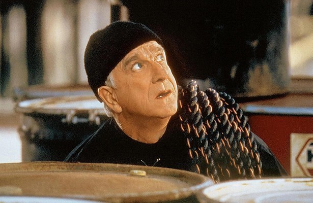 Leslie Nielsen in The Naked Gun: From the Files of Police Squad!