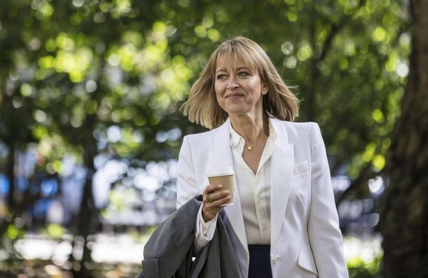 Nicola Walker als Hannah Stern