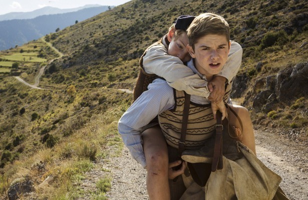 Dorian Le Clech en Batyste Fleurial in Un sac de billes