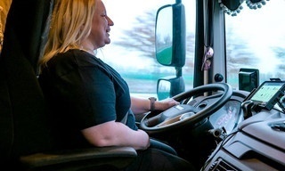 Vlaamse meiden die rijden