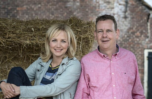 Yvon Jaspers en boer Jaap.