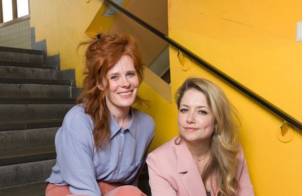 Yentl Schieman en Christine de Boer in Yentl en de Boer de serie