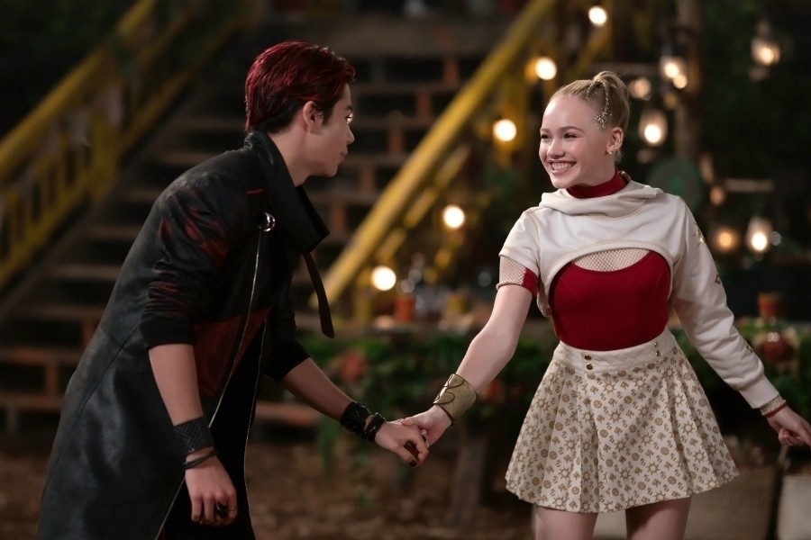 ZOMBIES 4: Dawn of the Vampires Sing-Along