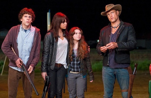 Jesse Eisenberg, Emma Stone, Abigail Breslin en Woody Harrelson in Zombieland