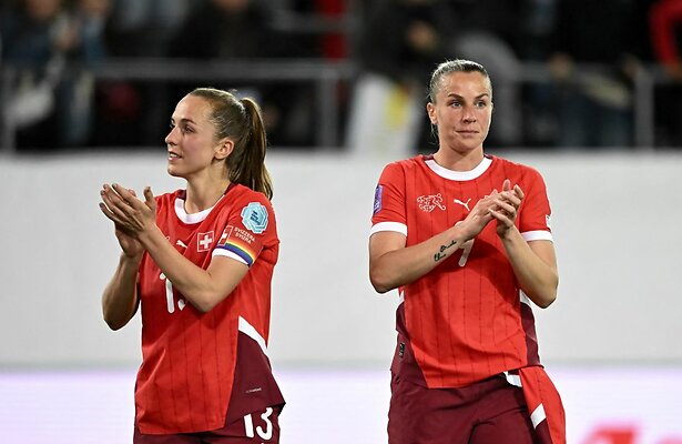 Lia Walti en Ana-Maria Crnogorcevic (Zwitserland)