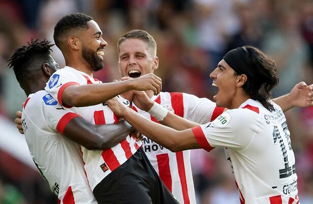 Phillipp Mwene (PSV)