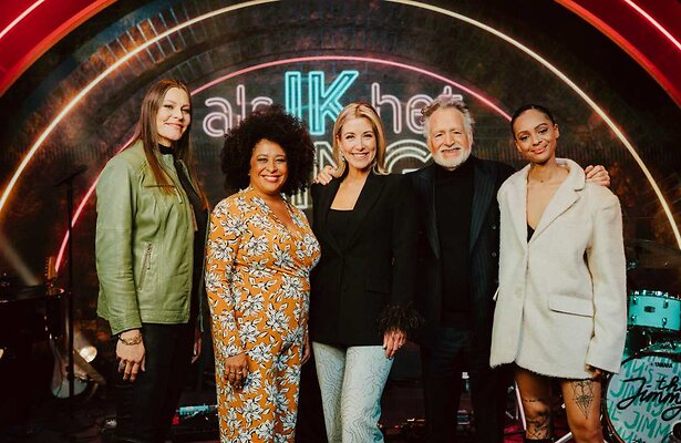 Floor Jansen, Tania Kross, Carrie ten Napel, George Baker en Zoë Livay