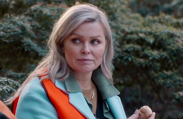 Bridget Maasland in All Stars