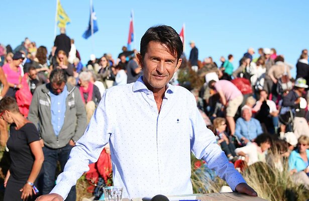 Cornald Maas voor Opium op Oerol