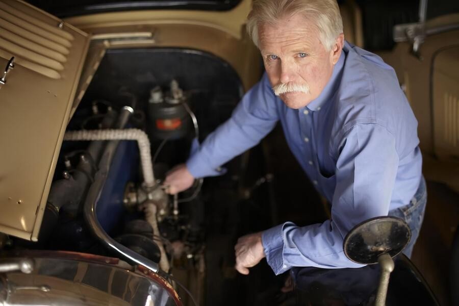 Chasing Classic Cars