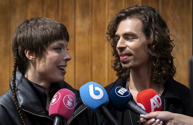 Dion Cooper en Mia Nicolai