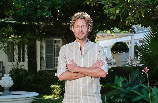 Ewout Genemans voor Ewout in de Verslavingskliniek