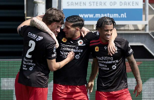 Troy Parrott voor Excelsior